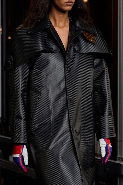 Look 73